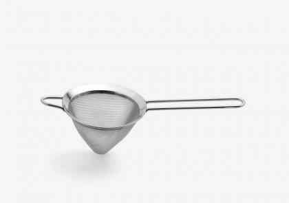 Karl Weis Spitzsieb 18cm 