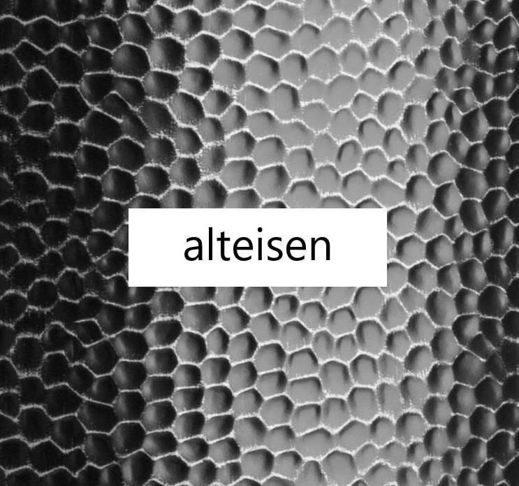 Ofenschirm gehämmert 91x46cm 4 Farben alteisen, altmessing, kupfer, schwarzgold